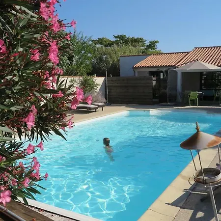 Couette Et Cafe De Bed & Breakfast Loix