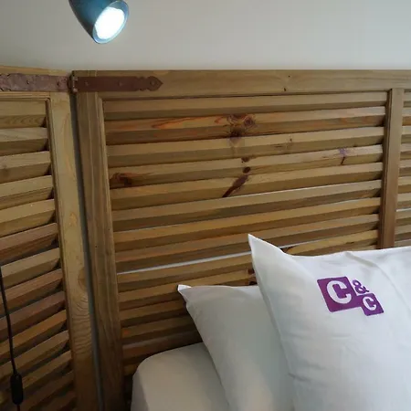 Alojamento de Acomodação e Pequeno-almoço Couette Et Cafe De